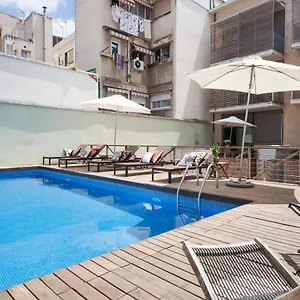 - Gracia Pool Center Barcellona
